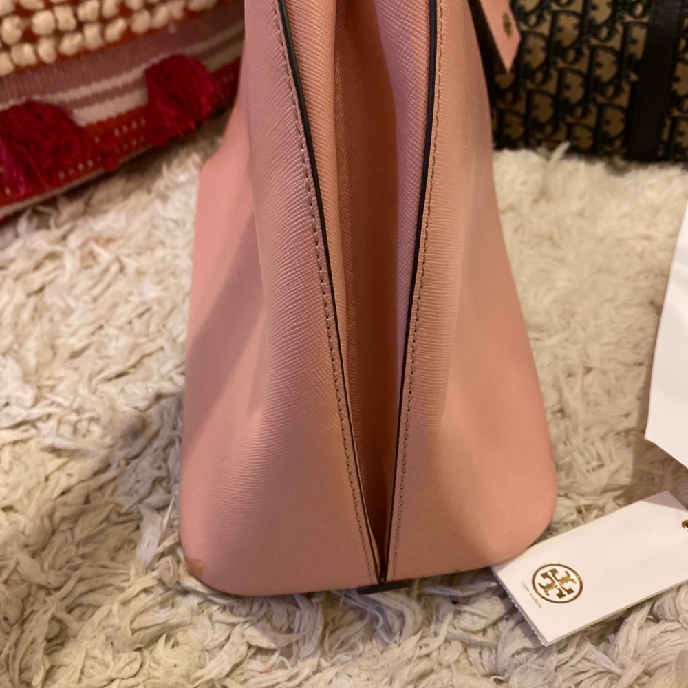 Tory Burch Robinson Dome bag - Picture 9 of 15